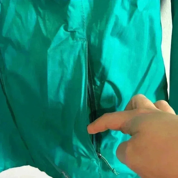 Eddie Bauer Teal Green Rain Jacket - Size Medium - Picture 5 of 7